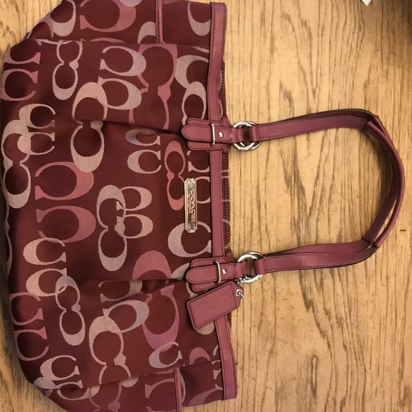 Coach Handbags - Coach signature tote
